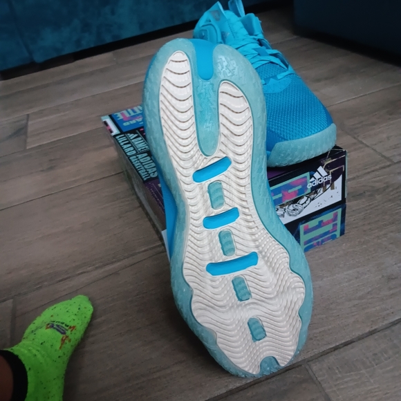 DAME 8 - Picture 4 of 9